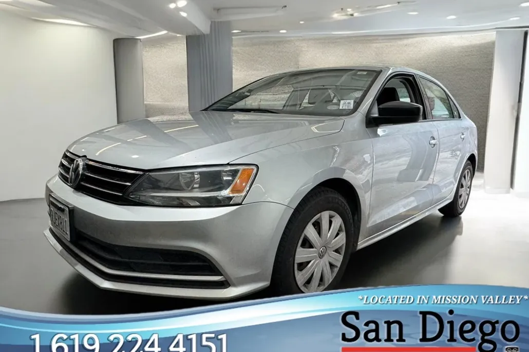 2015 Volkswagen Jetta 2.0 S photo 1