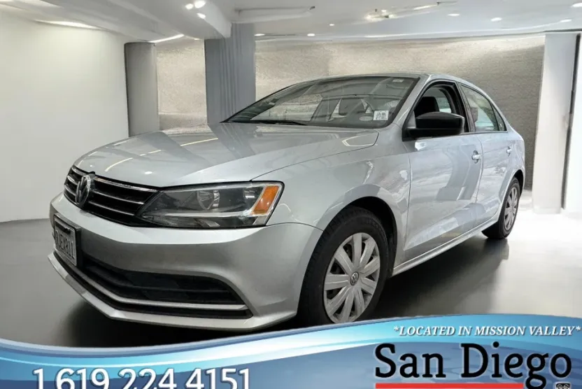 2015 Volkswagen Jetta 2.0 S photo 1