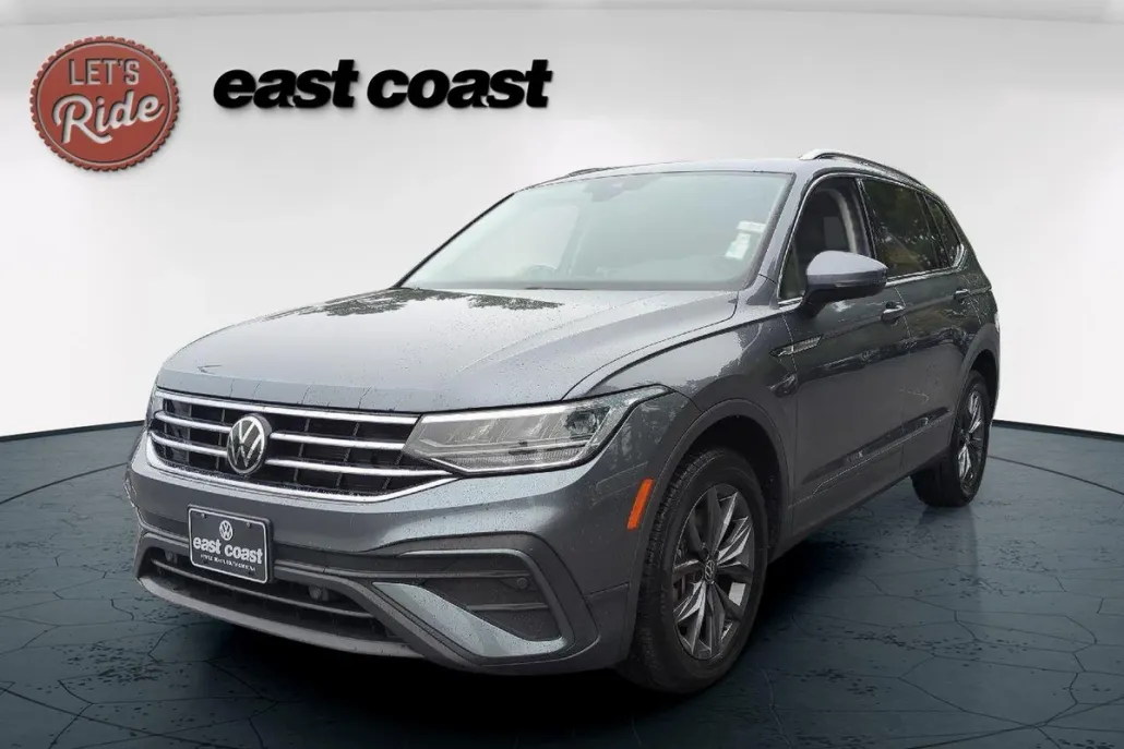 2022 Volkswagen Tiguan SE photo 1