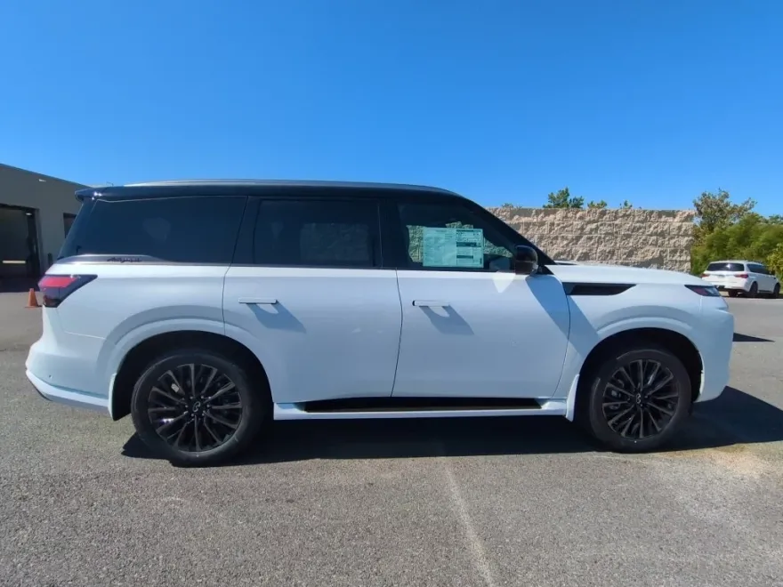 2026 Infiniti QX80 photo 1