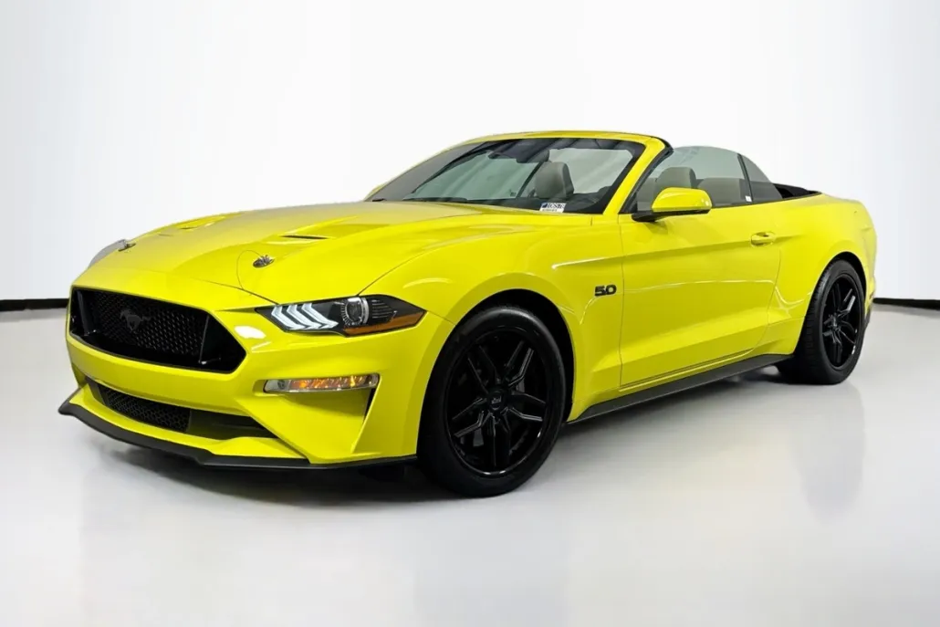 2021 Ford Mustang GT Premium photo 1