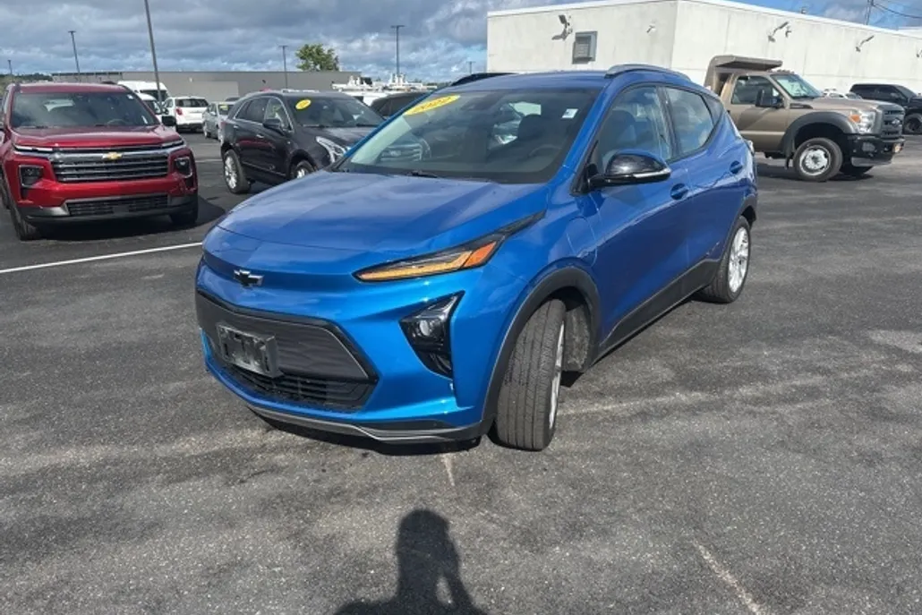 2022 Chevrolet Bolt EUV photo 1