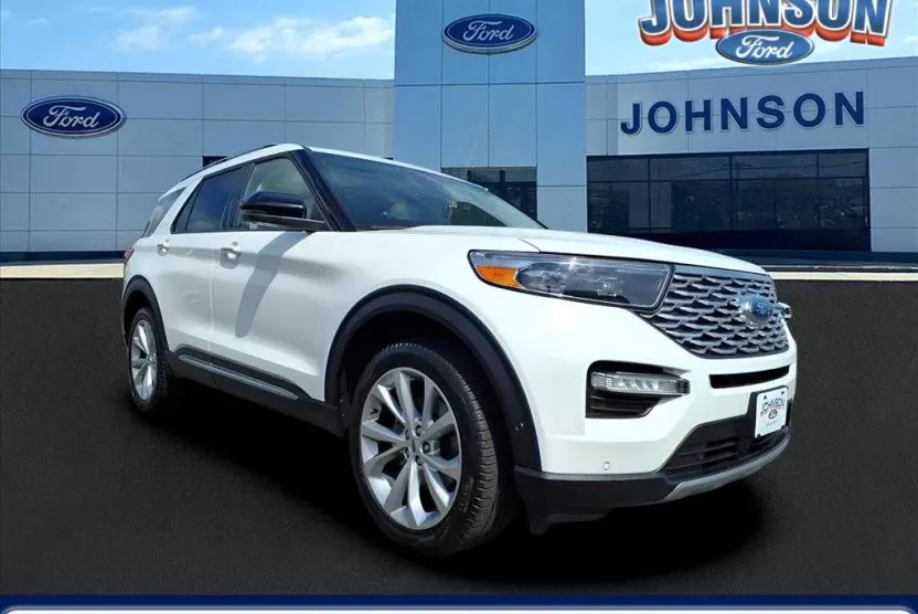 2022 Ford Explorer Platinum photo 1