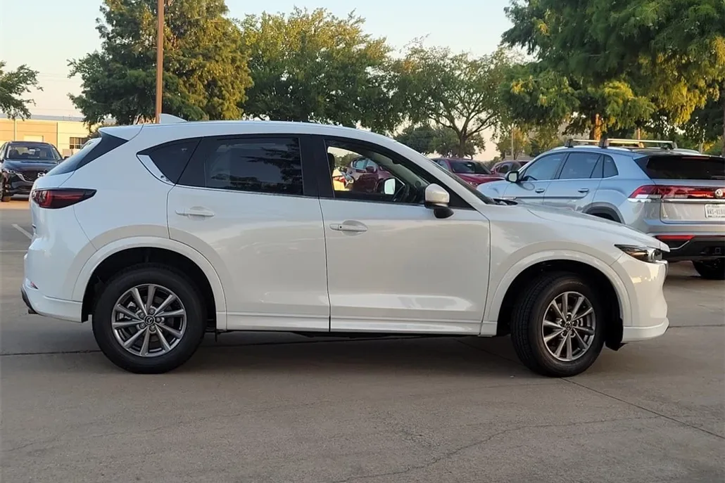 2025 Mazda CX-5 2.5 S Preferred photo 1
