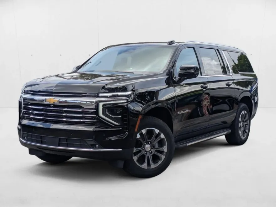 2025 Chevrolet Suburban LT photo 1