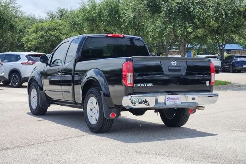 2015 Nissan Frontier S photo 1