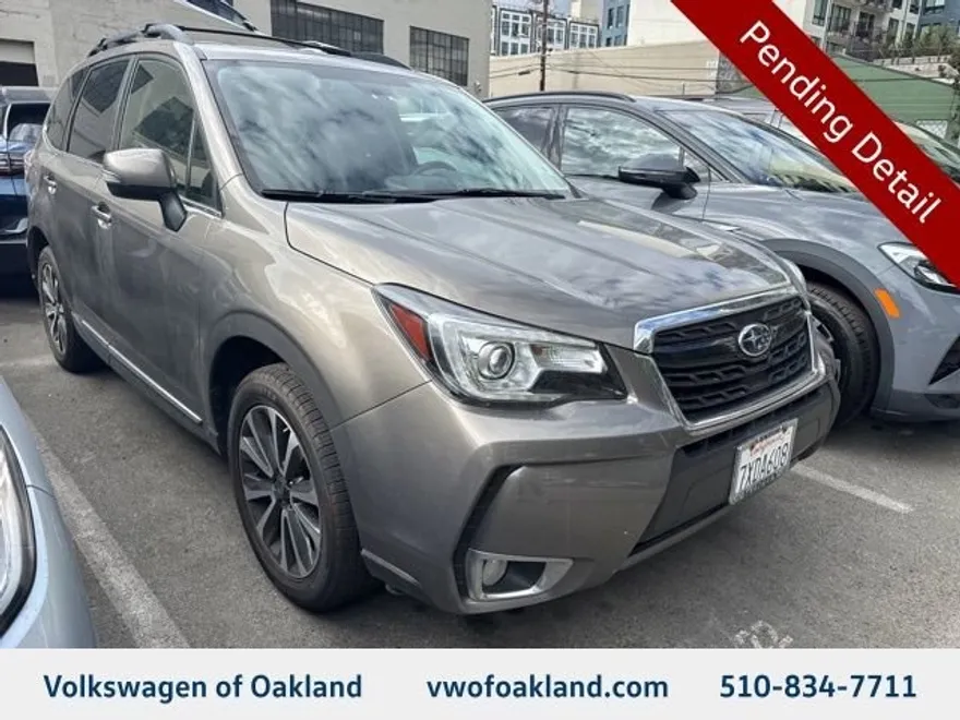 2017 Subaru Forester Touring photo 1