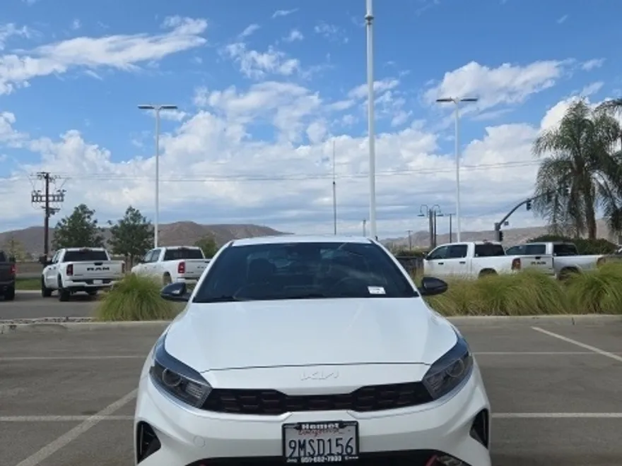 2024 Kia Forte GT-Line photo 1