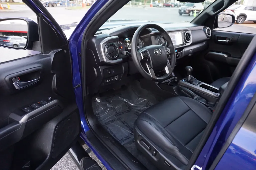 2023 Toyota Tacoma 4x4 TRD Sport photo 1