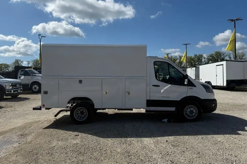 2024 Ford Transit photo 1