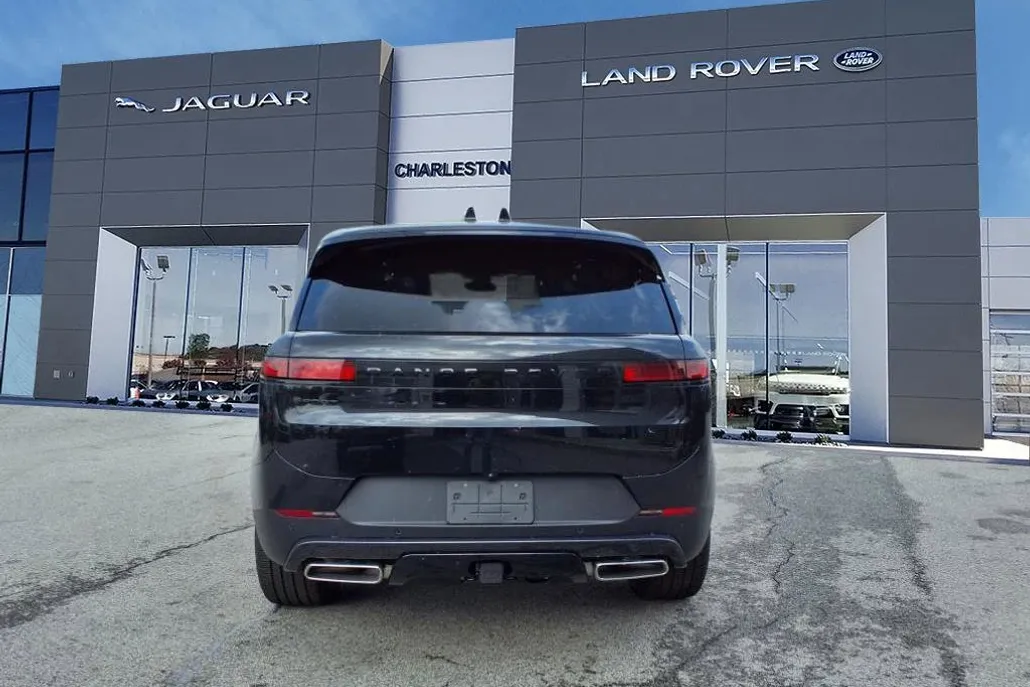 2025 Land Rover Range Rover Sport SE photo 1