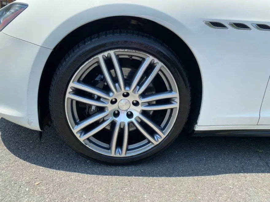 2014 Maserati Ghibli S Q4 photo 33