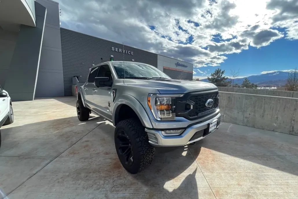 2023 Ford F-150 XLT photo 1