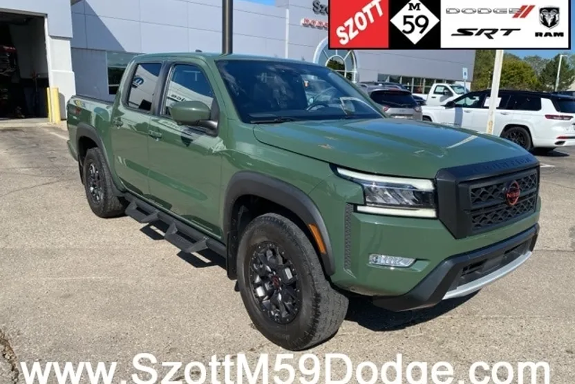 2022 Nissan Frontier PRO-4X photo 1