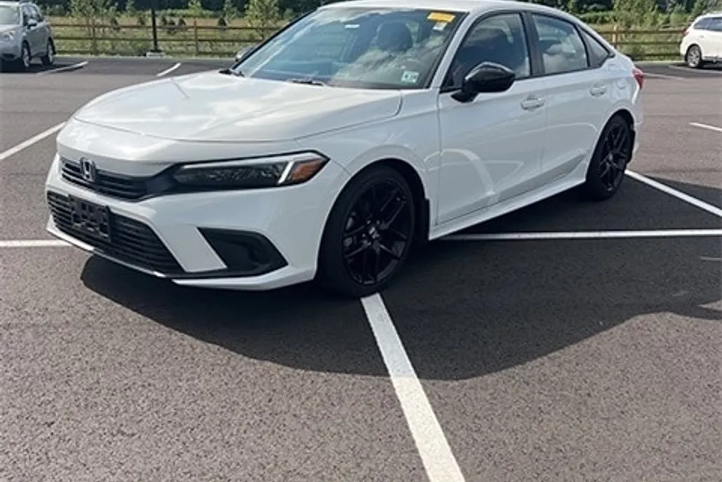 2024 Honda Civic Sport photo 1