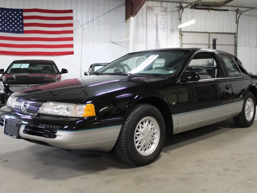 1994 Mercury Cougar XR7 photo 1