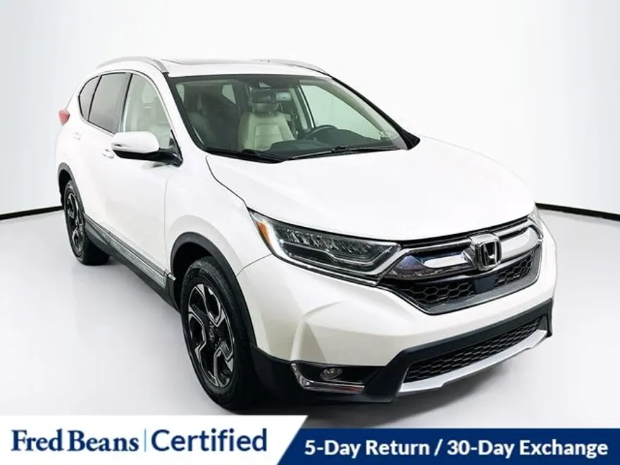 2017 Honda CR-V Touring photo 1