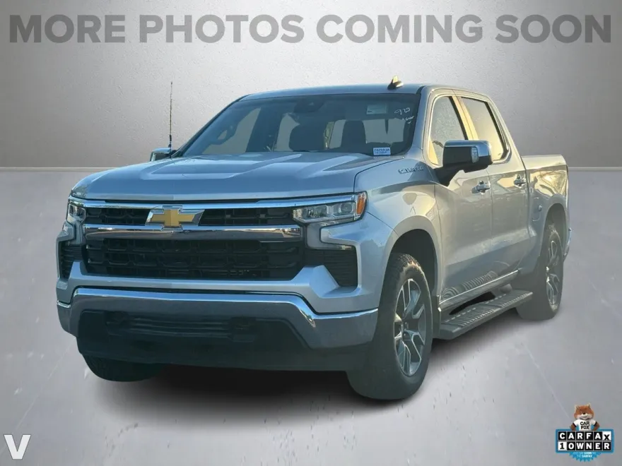 2022 Chevrolet Silverado 1500 LT photo 1