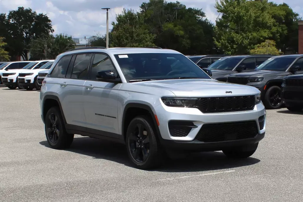 2025 Jeep Grand Cherokee Altitude X photo 1