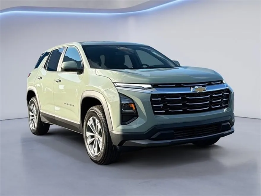 2026 Chevrolet Equinox LT photo 1