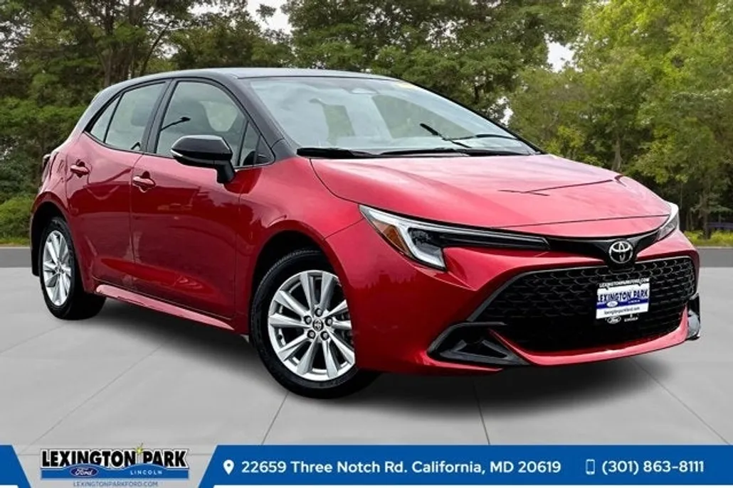 2024 Toyota Corolla SE photo 1