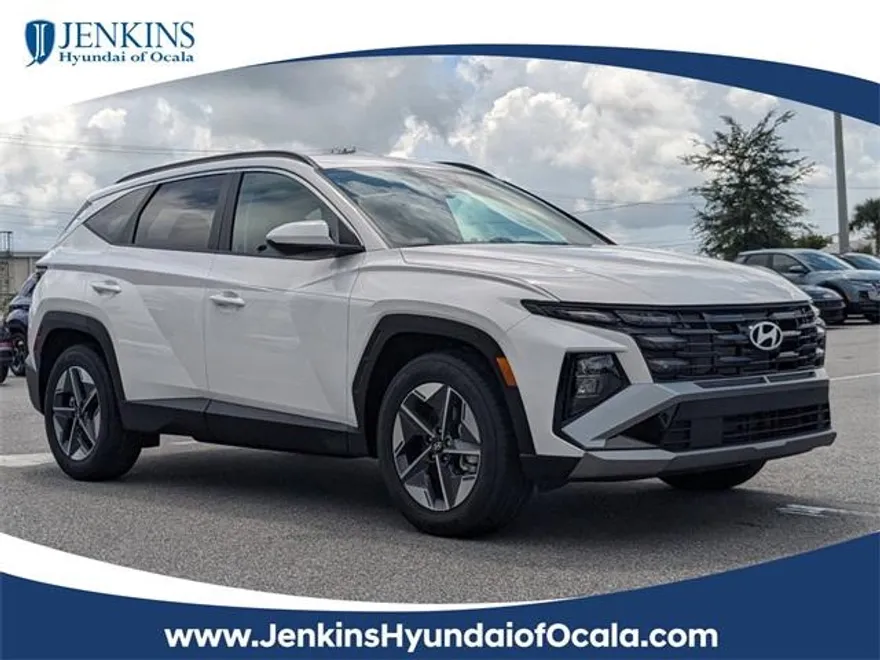 2025 Hyundai Tucson SEL photo 1
