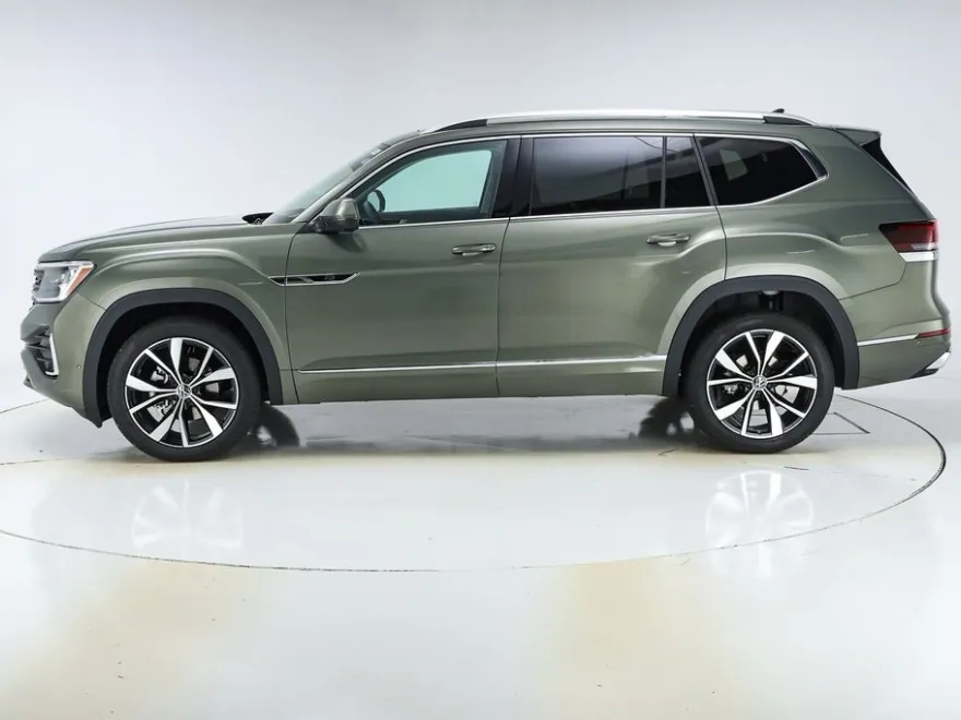 2026 Volkswagen Atlas SEL Premium R-Line photo 1