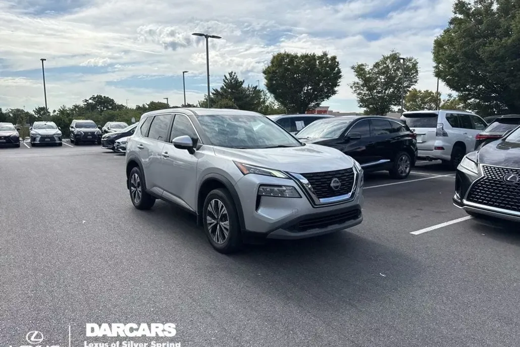 2022 Nissan Rogue SV photo 1