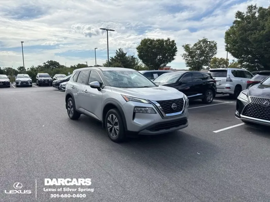 2022 Nissan Rogue SV photo 1