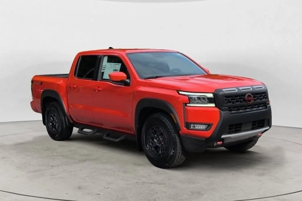 2025 Nissan Frontier PRO-X photo 1