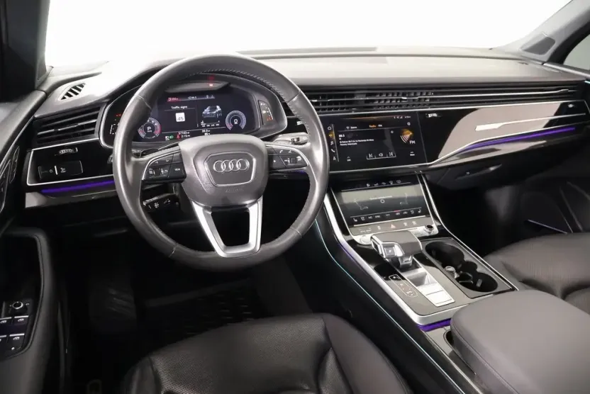 2020 Audi Q7 Prestige 55 photo 1
