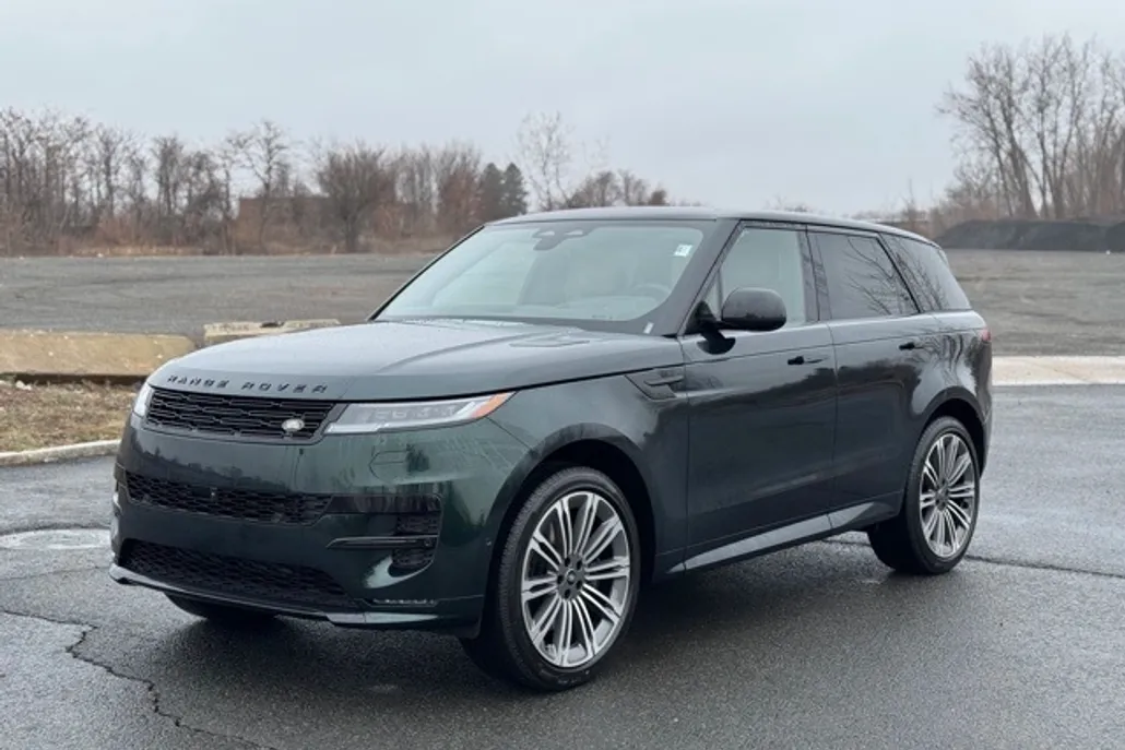 2025 Land Rover Range Rover Sport SE photo 1