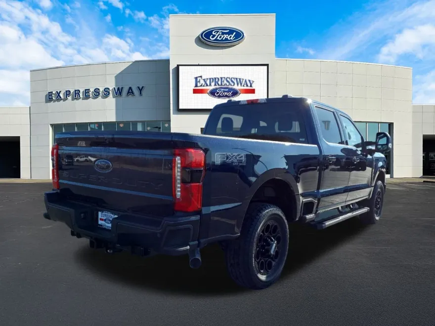 2025 Ford F-250 XLT photo 1