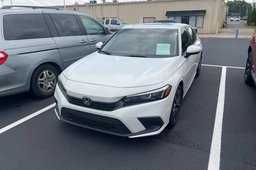 2022 Honda Civic EX photo 1
