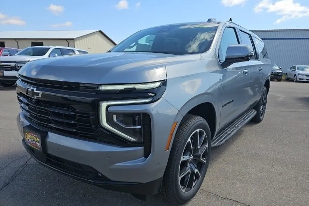 2025 Chevrolet Suburban RST photo 1