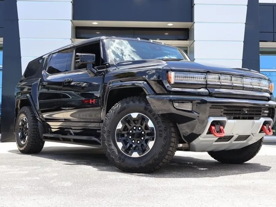 2024 Gmc Hummer EV SUV photo 1
