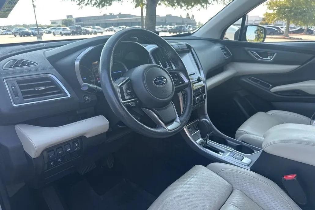 2020 Subaru Ascent Limited photo 1