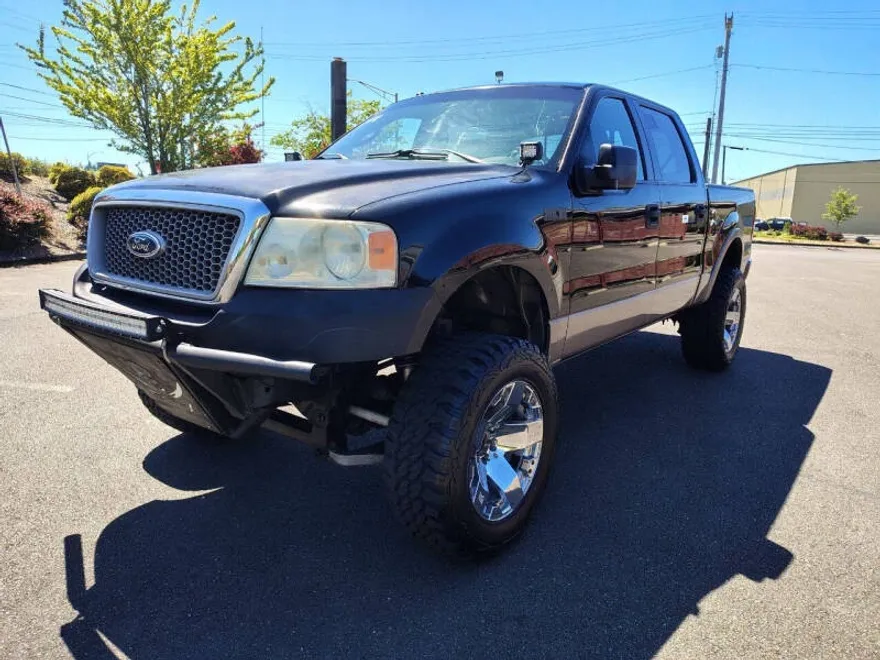 2005 Ford F-150 XLT photo 1