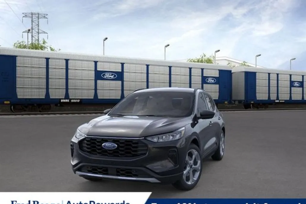 2025 Ford Escape ST-Line photo 1
