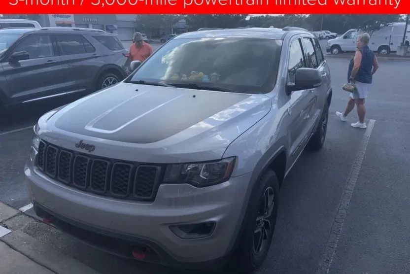 2017 Jeep Grand Cherokee Trailhawk photo 1