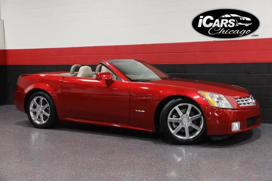 2005 Cadillac XLR photo 1