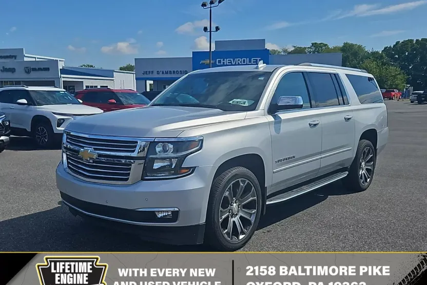2019 Chevrolet Suburban Premier photo 1