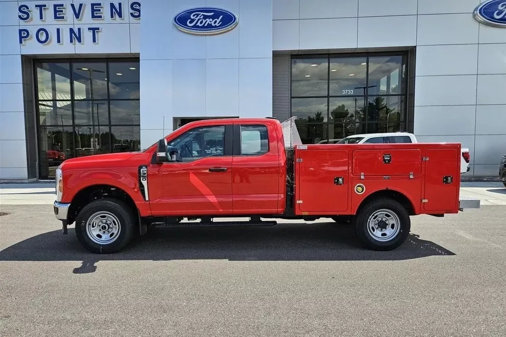 2024 Ford F-350 photo 1