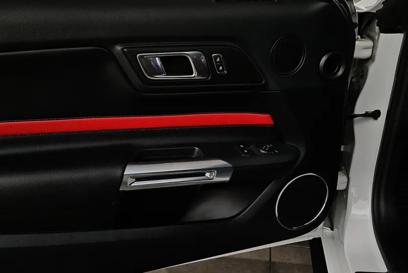 2018 Ford Mustang GT Premium photo 1