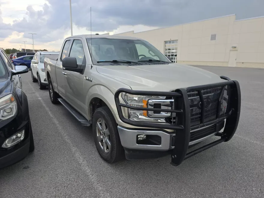 2018 Ford F-150 XLT photo 1