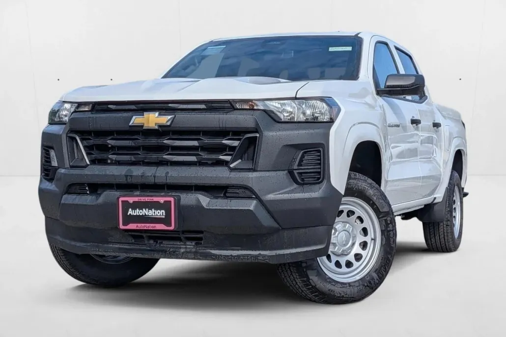 2025 Chevrolet Colorado Work Truck photo 1