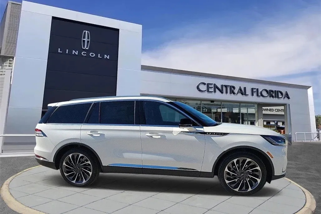 2025 Lincoln Aviator Reserve photo 1