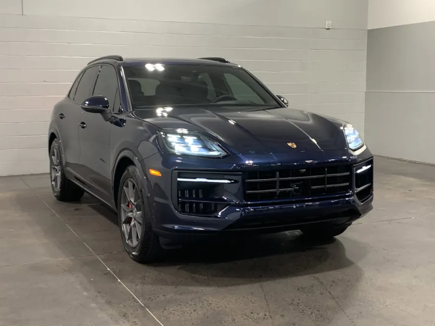 2026 Porsche Cayenne S photo 1