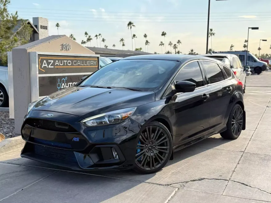 2017 Ford Focus RS photo 1