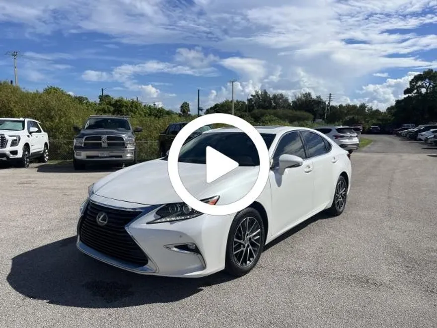 2017 Lexus ES 350 photo 1
